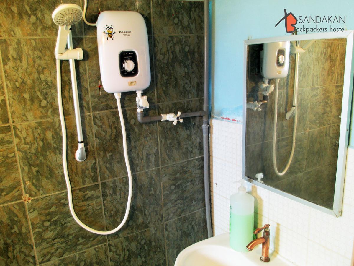 Sandakan Backpackers Hostel Екстер'єр фото