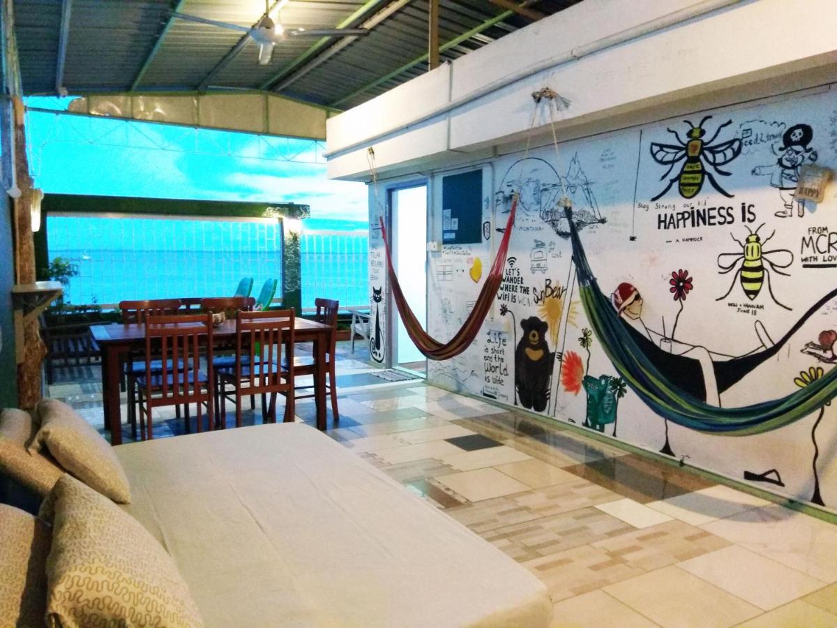 Sandakan Backpackers Hostel Екстер'єр фото