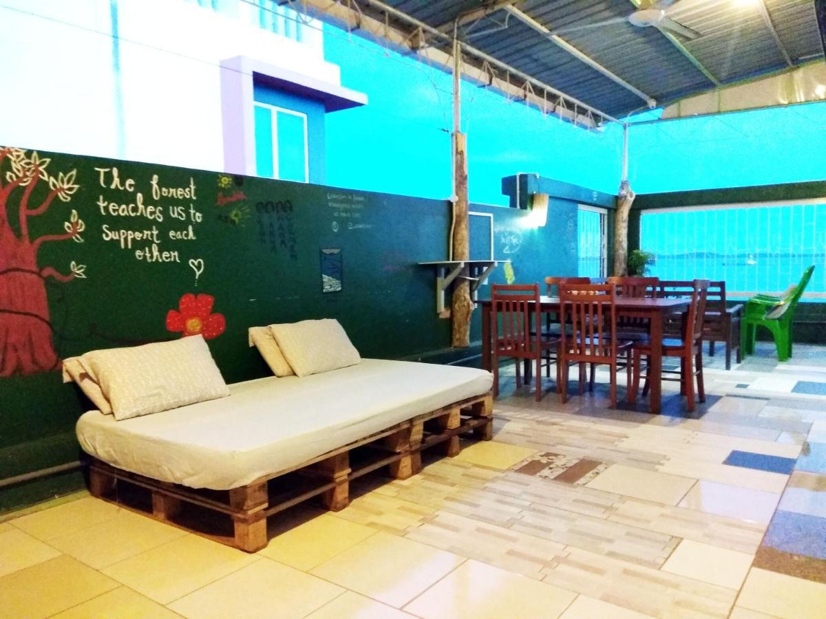Sandakan Backpackers Hostel Екстер'єр фото