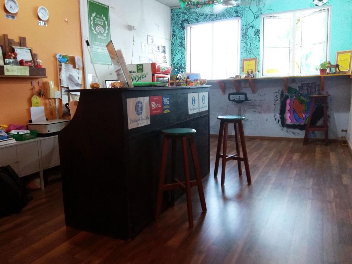 Sandakan Backpackers Hostel Екстер'єр фото